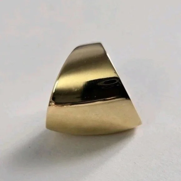 18K solid gold Sharp Edge Estate Ring - Picture 12 of 15